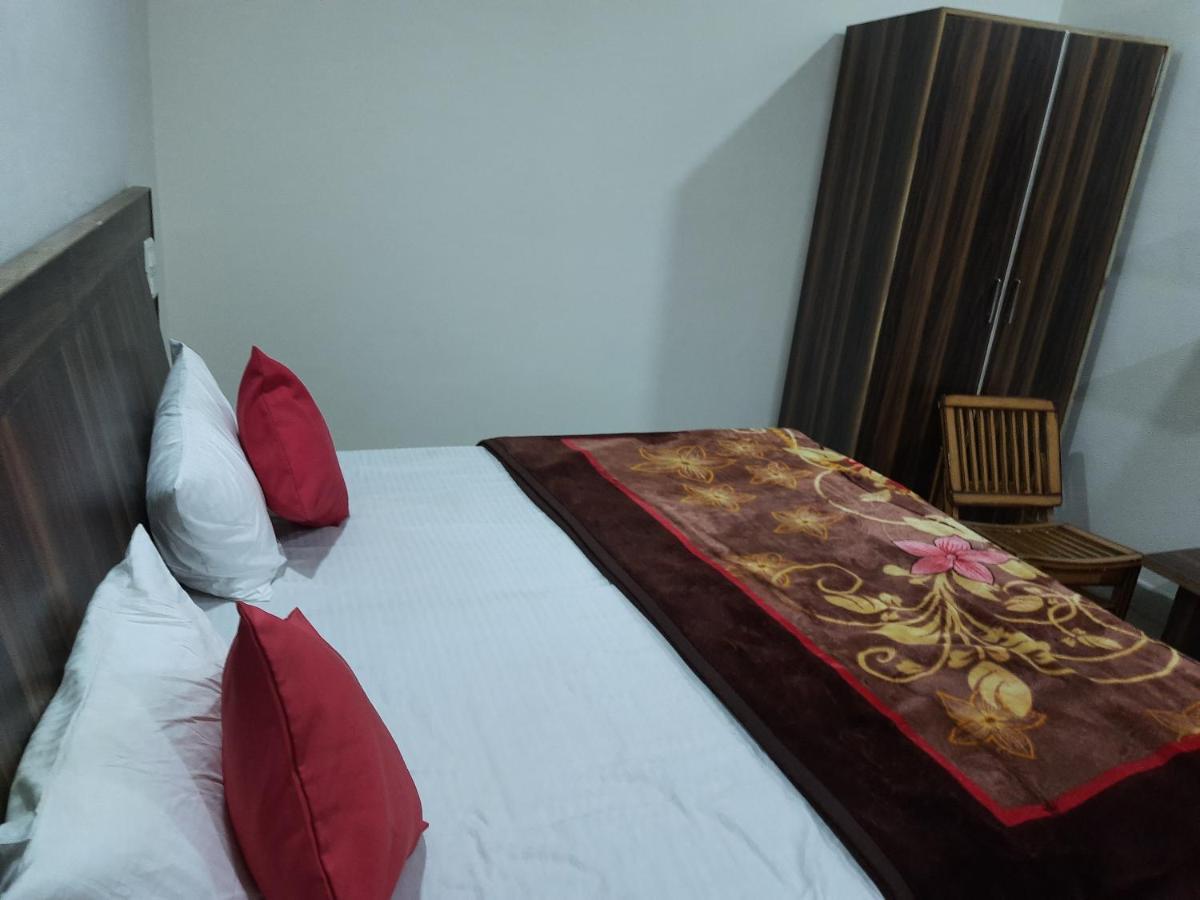 Hotel Amron45 Chandīgarh Zewnętrze zdjęcie