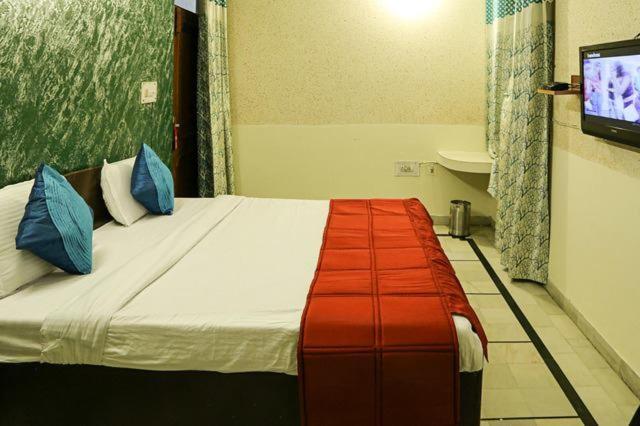 Hotel Amron45 Chandīgarh Zewnętrze zdjęcie