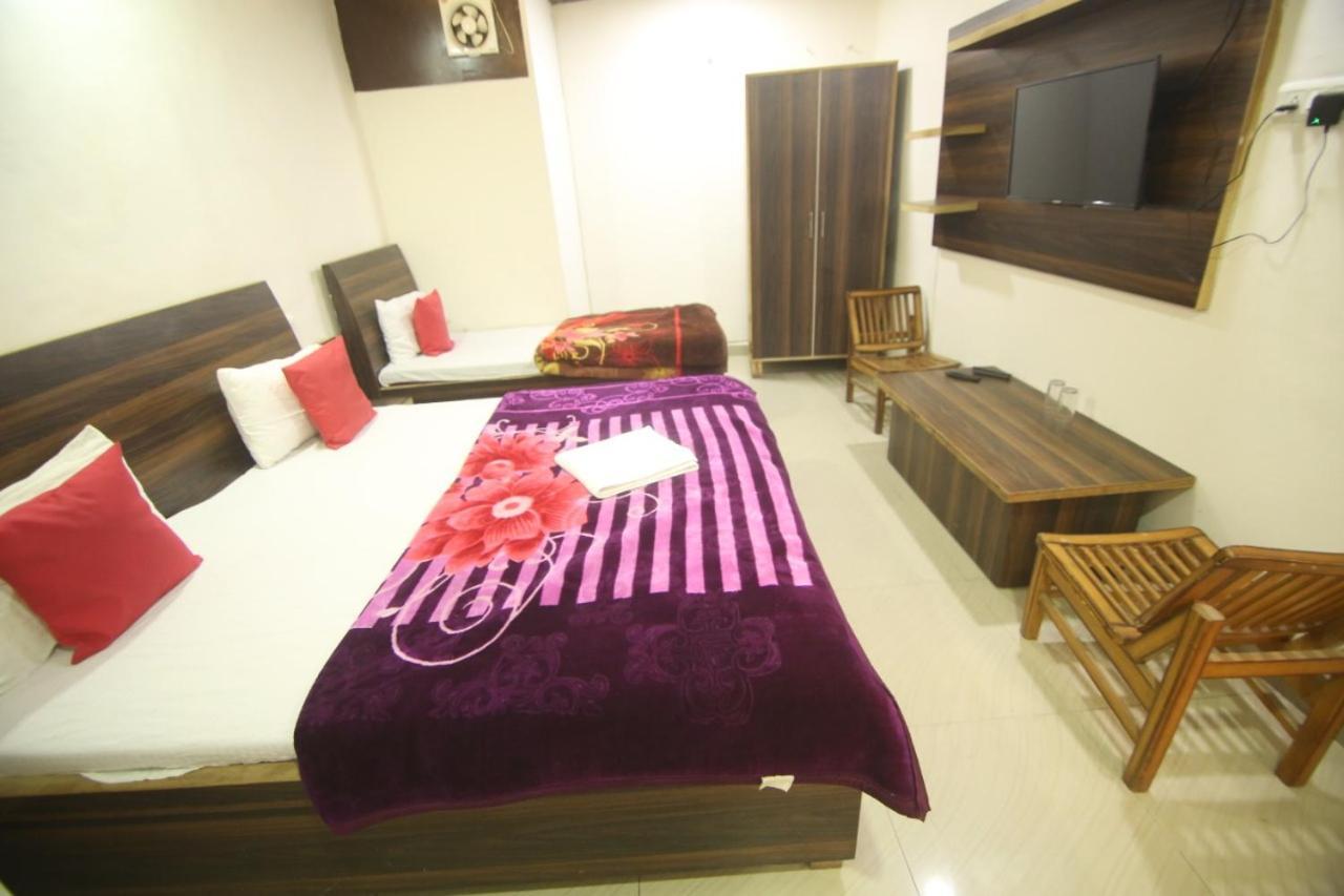 Hotel Amron45 Chandīgarh Zewnętrze zdjęcie